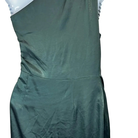 New Elliatt Cassini Emerald Green Satin One Shoulder Side Ruched Dress Women's L - Picture 10 of 14